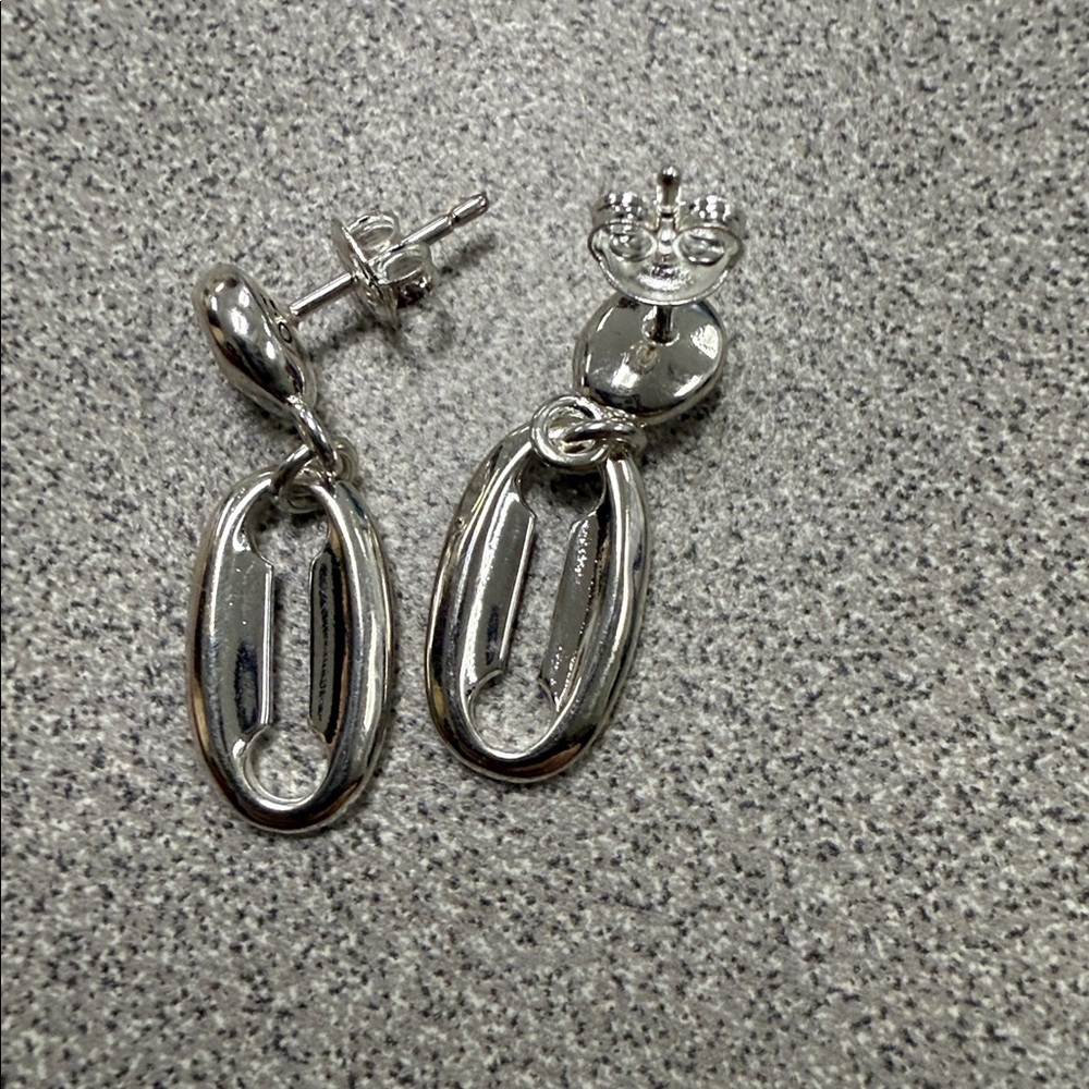 Uno de 50 Earrings - Thankful Silver with Medium Pendant Link - Picture 6 of 6